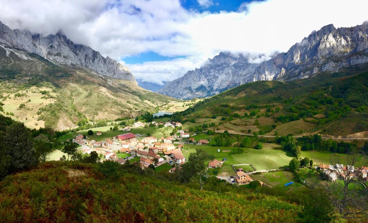 Hotel Eigon Posada de Valdeón Kültér fotó